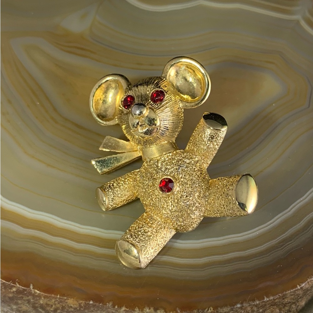 VINTAGE GOLD TONE TEDDY BEAR BROOCH AND PENDANT